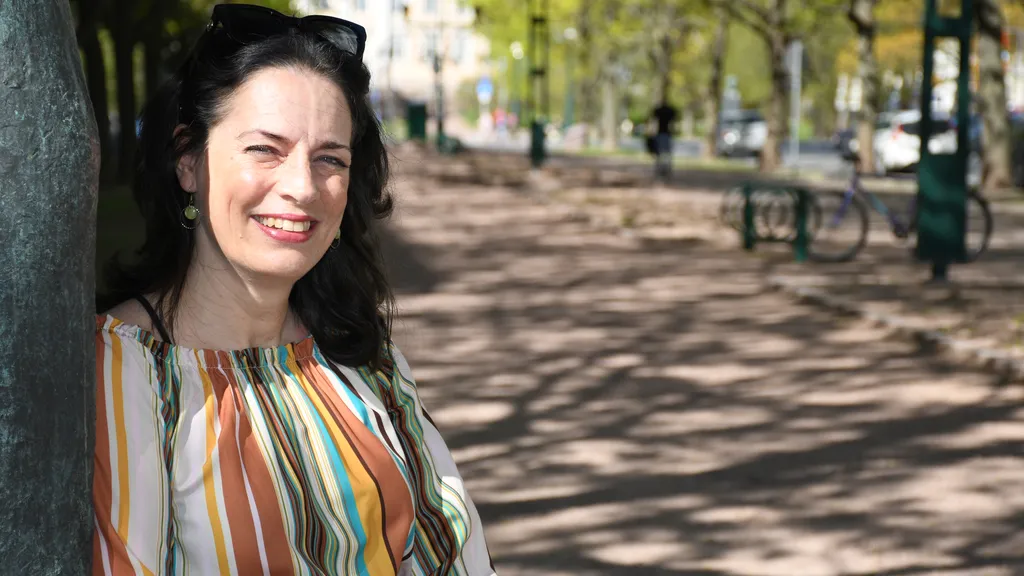 Miia Lindström viettää kesän presidenttiteemalla, sillä hän esiintyy Naantalissa Kultaranta-näytelmässä. Kuvat: Sanna Jääskeläinen