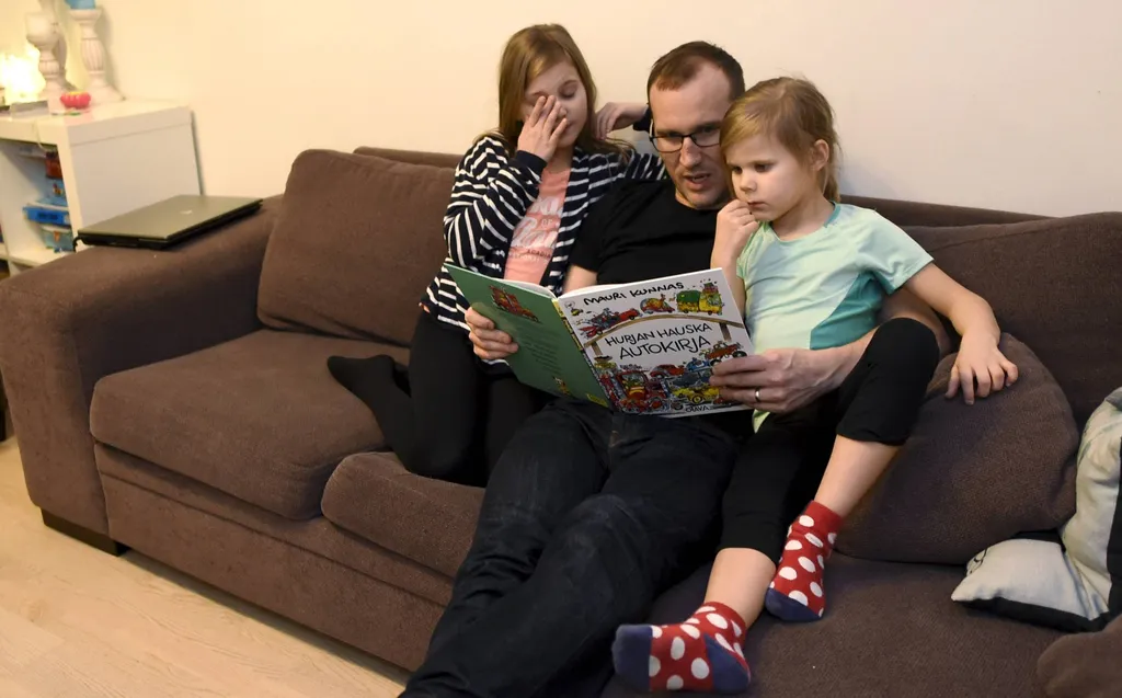 Lukeminen oli yhteydessä myös ymmärtävään sanastoon sekä laajemmin puheen ymmärtämiseen.