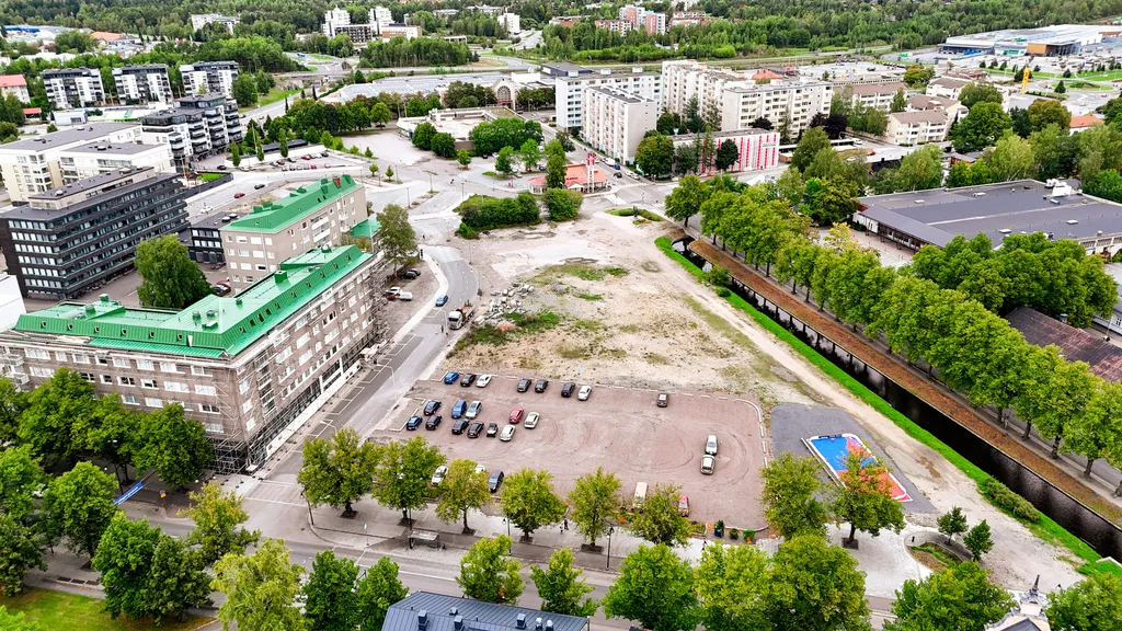 Rauman keskustan pitkään tyhjänä ollut ns. kauppakeskustontti ostetaan kaupungille.